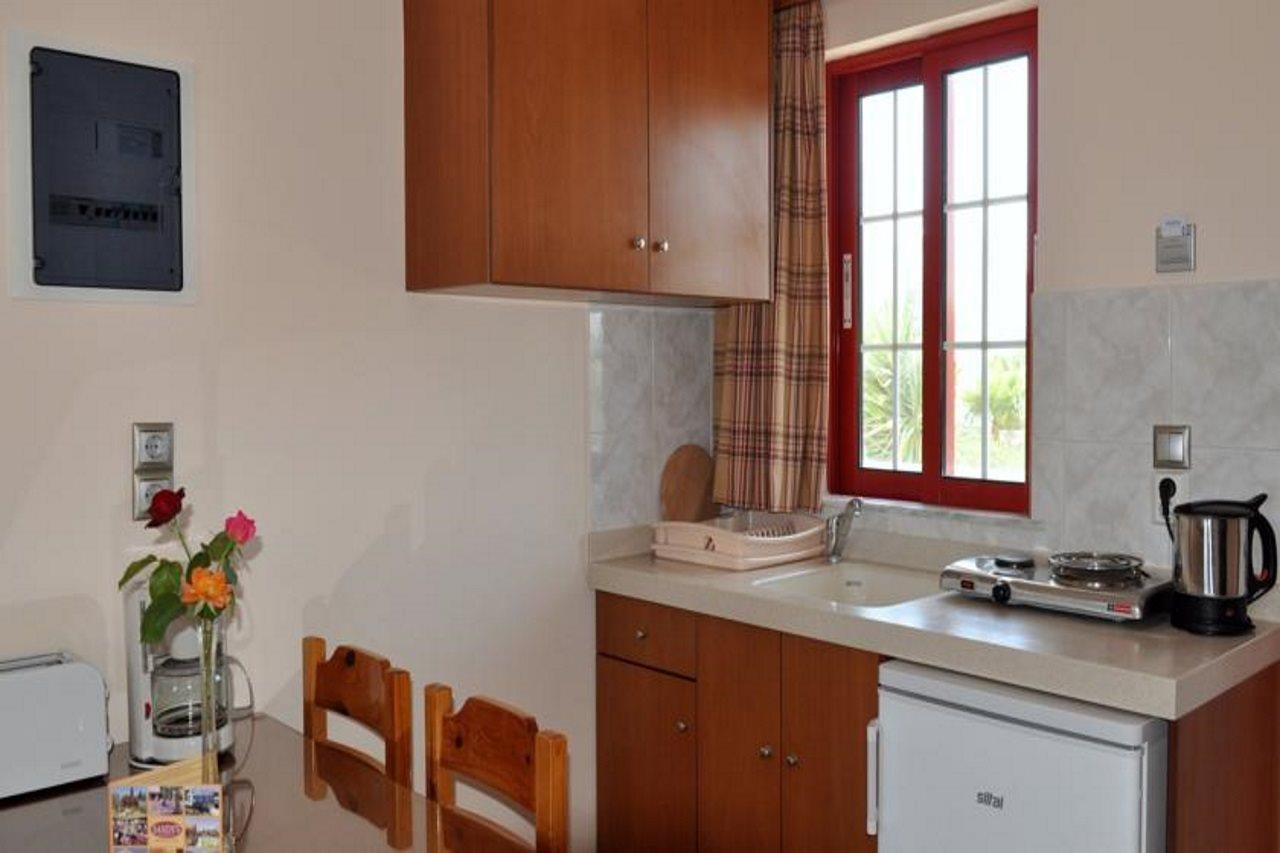 Sandy'S Studios Apartments & Log-Villas Kos Town Exterior photo