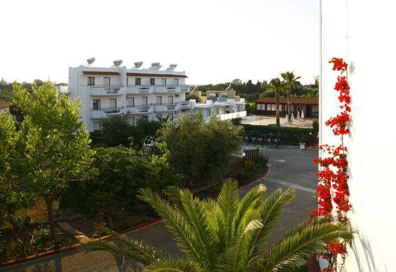 Sandy'S Studios Apartments & Log-Villas Kos Town Exterior photo