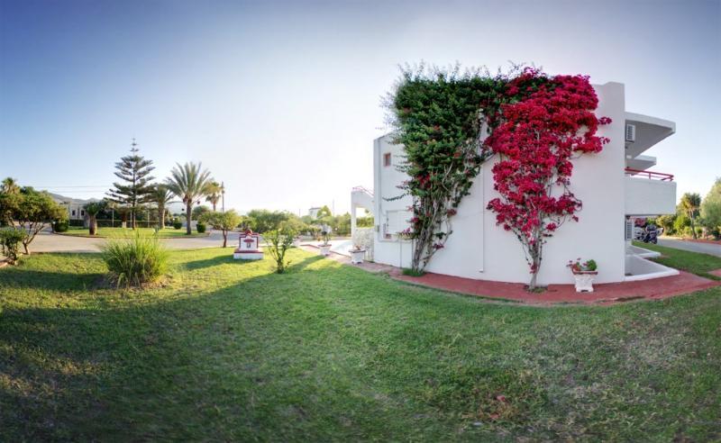 Sandy'S Studios Apartments & Log-Villas Kos Town Exterior photo